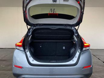 Nissan Leaf 39kWh N-Connecta Auto 5dr