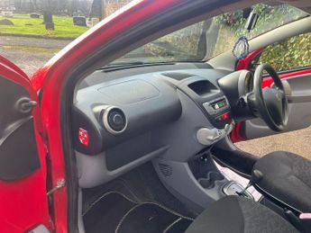 Peugeot 107 1.0 12V Urban 2 Tronic Euro 4 3dr