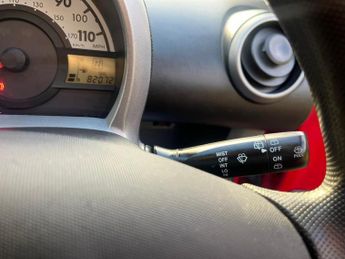 Peugeot 107 1.0 12V Urban 2 Tronic Euro 4 3dr