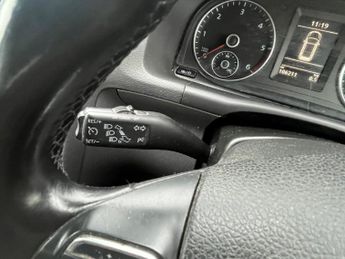 Volkswagen Touran 1.6 TDI SE DSG Euro 5 5dr