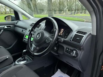 Volkswagen Touran 1.6 TDI SE DSG Euro 5 5dr