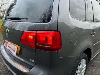 Volkswagen Touran 1.6 TDI SE DSG Euro 5 5dr