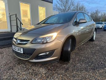 Vauxhall Astra 1.6 16v Exclusiv Auto Euro 5 5dr