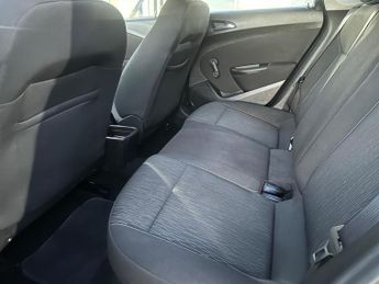 Vauxhall Astra 1.6 16v Exclusiv Auto Euro 5 5dr