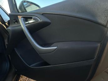 Vauxhall Astra 1.6 16v Exclusiv Auto Euro 5 5dr