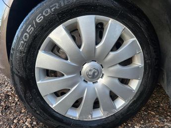 Vauxhall Astra 1.6 16v Exclusiv Auto Euro 5 5dr