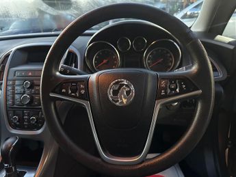 Vauxhall Astra 1.6 16v Exclusiv Auto Euro 5 5dr
