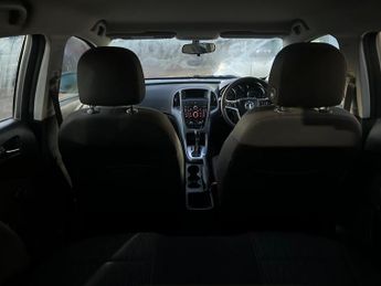 Vauxhall Astra 1.6 16v Exclusiv Auto Euro 5 5dr