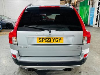 Volvo XC90 2.4 D5 R-Design SE Geartronic AWD 5dr