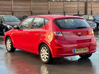 Hyundai i30 1.6 CRDi Comfort Auto Euro 4 5dr