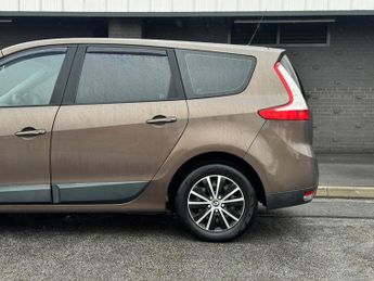 Renault Grand Scenic 1.5 dCi Expression Euro 5 5dr