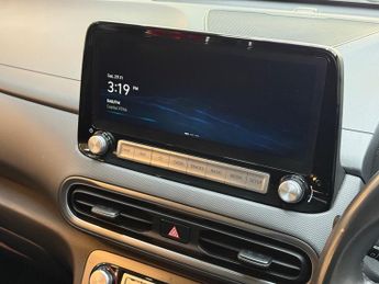 Hyundai KONA 39kWh SE Connect Auto 5dr (10.5kW Charger)