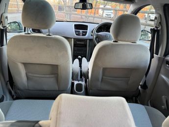Peugeot 207 1.4 16v SE 5dr