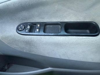 Peugeot 207 1.4 16v SE 5dr