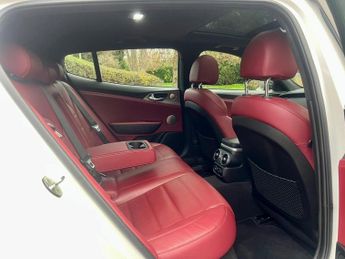 Kia Stinger 2.0 T-GDi GT-Line S Gran Turismo Auto Euro 6 (s/s) 5dr