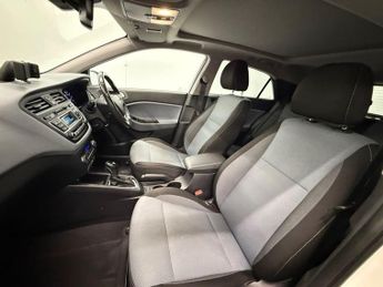 HYUNDAI I20 1.4 Premium SE Hatchback 5dr Petrol Auto Euro 6 (100 ps) 12 MONT