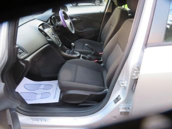 Vauxhall Astra 1.4 16v S Euro 5 5dr