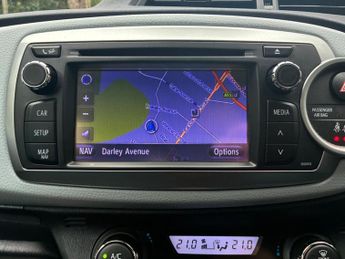 Toyota Yaris 1.5 VVT-h T4 CVT Euro 5 5dr