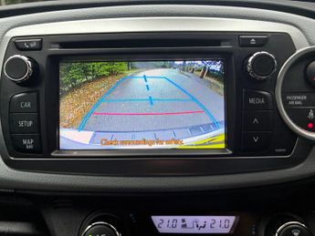Toyota Yaris 1.5 VVT-h T4 CVT Euro 5 5dr