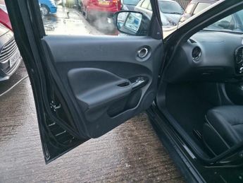 Nissan Juke 1.6 Tekna XTRON Euro 6 5dr