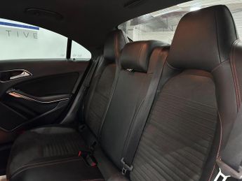 Mercedes-Benz CLA 1.6 CLA180 AMG Line Coupe 7G-DCT Euro 6 (s/s) 4dr