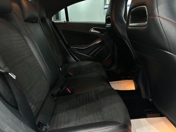 Mercedes-Benz CLA 1.6 CLA180 AMG Line Coupe 7G-DCT Euro 6 (s/s) 4dr