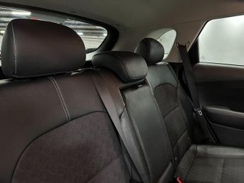 Kia Niro 1.6 GDi 2 DCT Euro 6 (s/s) 5dr