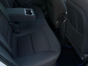 Hyundai IONIQ 1.6 h-GDi Premium DCT Euro 6 (s/s) 5dr