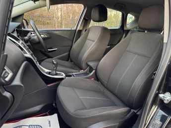 Vauxhall Astra 1.6 16v SRi Euro 5 5dr