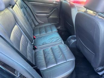 Volkswagen Golf 2.0 TDI GT 5dr