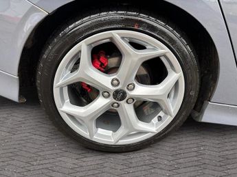 Ford Focus 2.0 TDCi ST-3 Powershift Euro 6 (s/s) 5dr