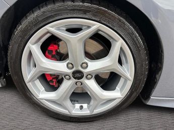 Ford Focus 2.0 TDCi ST-3 Powershift Euro 6 (s/s) 5dr