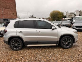 Volkswagen Tiguan 2.0 TDI Sport Auto 4WD Euro 4 5dr