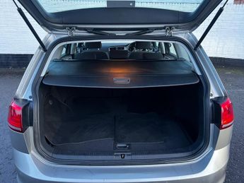 Volkswagen Golf 2.0 TDI BlueMotion Tech SE DSG Euro 5 (s/s) 5dr