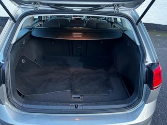 Volkswagen Golf 2.0 TDI BlueMotion Tech SE DSG Euro 5 (s/s) 5dr