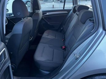 Volkswagen Golf 2.0 TDI BlueMotion Tech SE DSG Euro 5 (s/s) 5dr