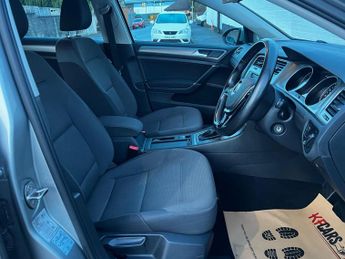 Volkswagen Golf 2.0 TDI BlueMotion Tech SE DSG Euro 5 (s/s) 5dr