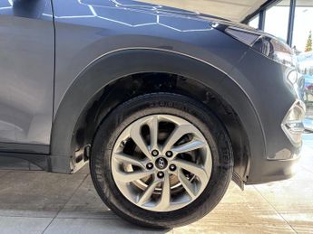 Hyundai TUCSON 1.7 CRDi Blue Drive SE Nav DCT Euro 6 (s/s) 5dr