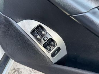 Mercedes-Benz CLK 2.1 CLK220 CDI Avantgarde 2dr