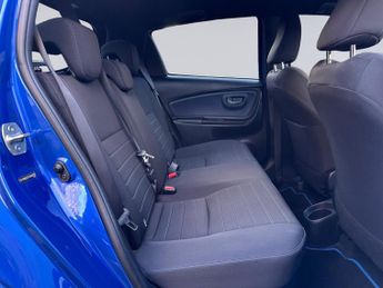 Toyota Yaris 1.5 VVT-h Blue Bi-Tone E-CVT Euro 6 (s/s) 5dr