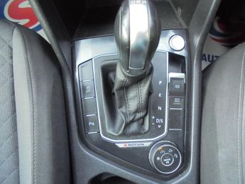 Volkswagen Tiguan 2.0 TDI SE Navigation DSG 4Motion Euro 6 (s/s) 5dr