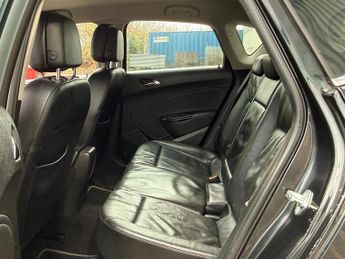 Vauxhall Astra 1.6 16v Elite Auto Euro 5 5dr