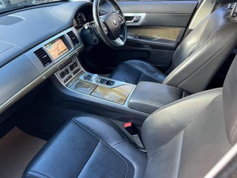 Jaguar XF 3.0d V6 Premium Luxury Auto Euro 5 (s/s) 4dr