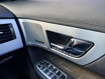 Jaguar XF 3.0d V6 Premium Luxury Auto Euro 5 (s/s) 4dr