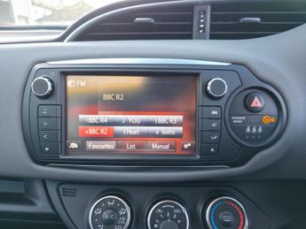 Toyota Yaris 1.33 Dual VVT-i Icon Multidrive S Euro 6 5dr