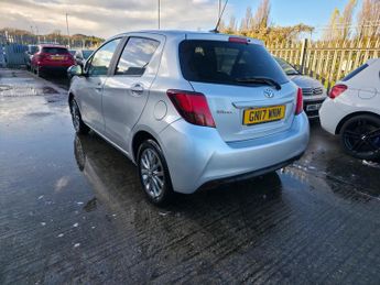 Toyota Yaris 1.33 Dual VVT-i Icon Multidrive S Euro 6 5dr