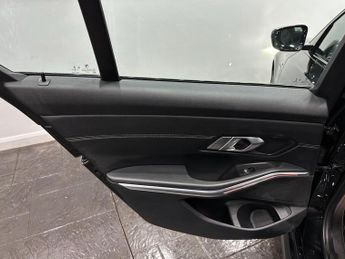BMW 3 Series 2.0 330e 12kWh M Sport Auto Euro 6 (s/s) 4dr
