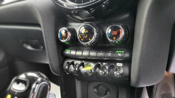 MINI Electric Hatch Cooper SE 32.6kWh Level 2 Auto 3dr