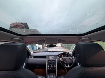 Land Rover Discovery Sport 2.0 TD4 HSE Black Auto 4WD Euro 6 (s/s) 5dr