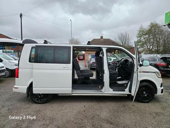 Volkswagen Transporter Shuttle 2.0 TDI BlueMotion Tech SE DSG FWD LWB Euro 6 (s/s) 5dr